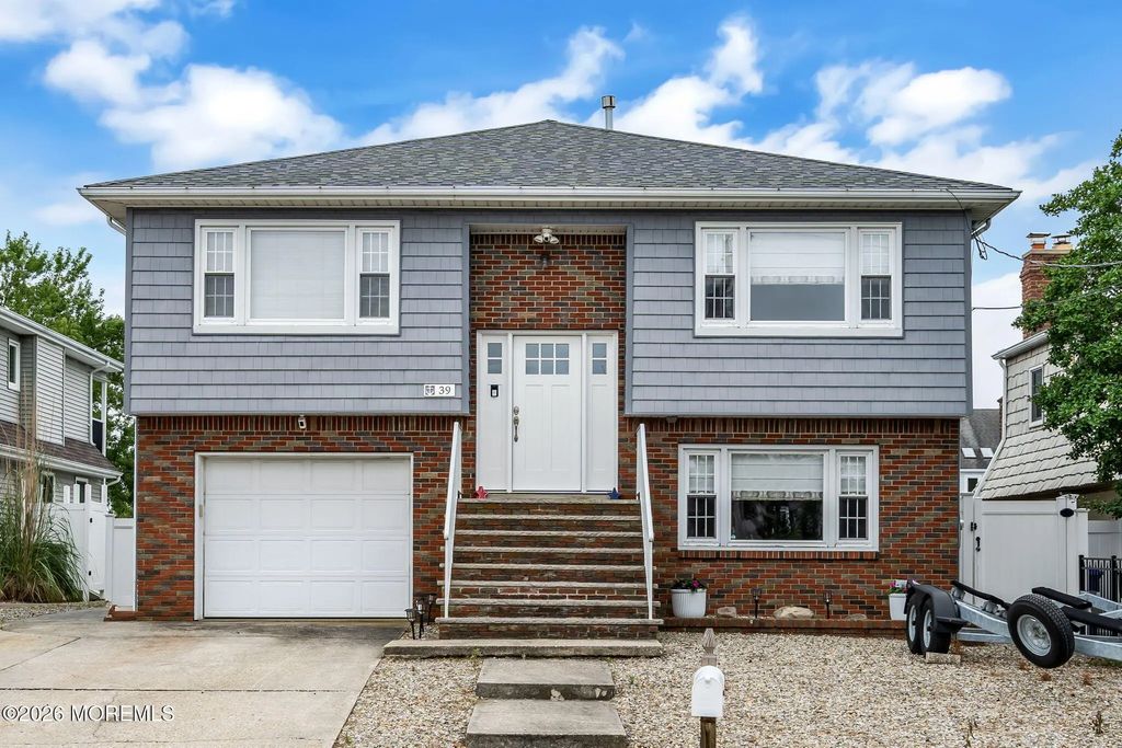 39 Green Island Road, Toms River