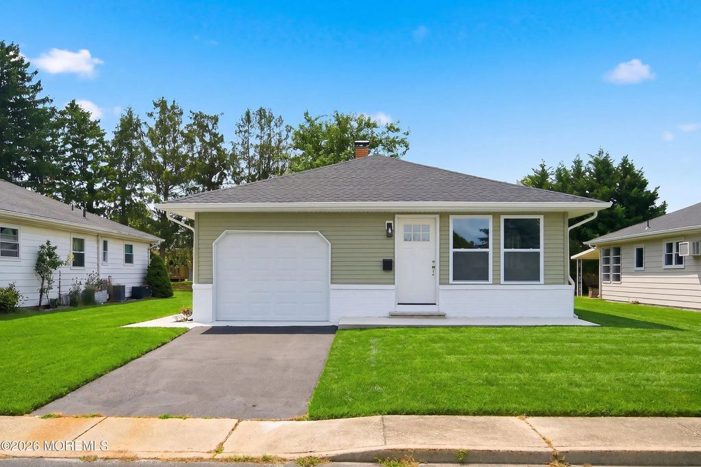 7 Frederiksted Street, Toms River