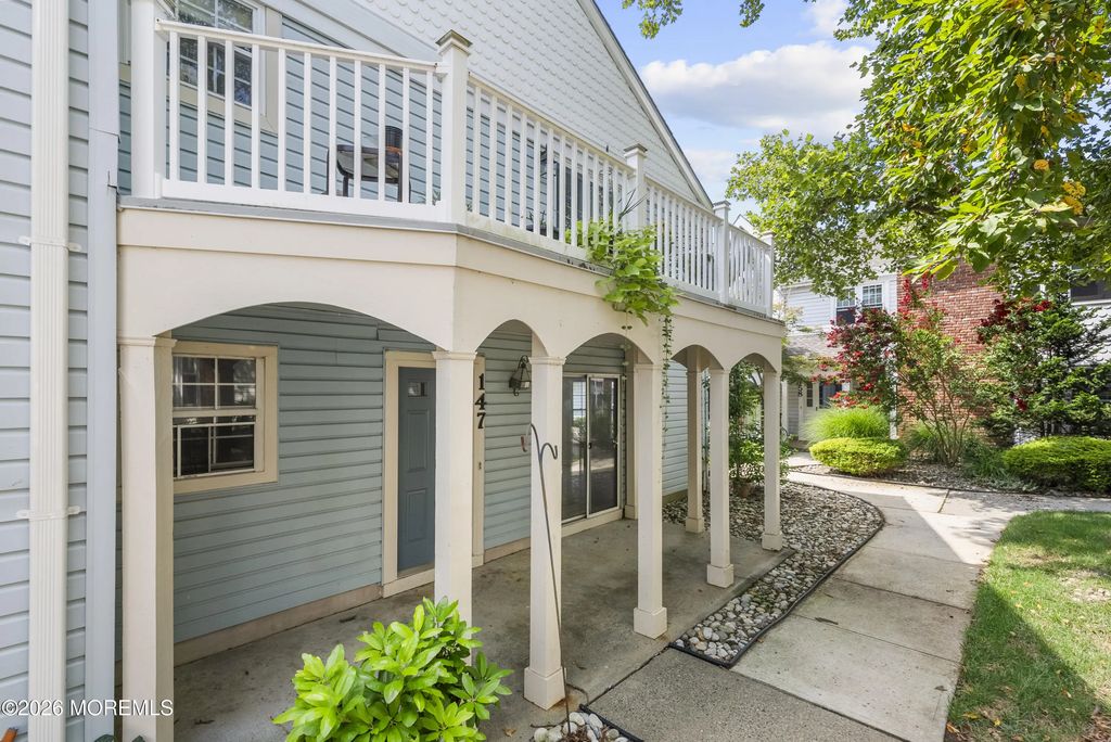 147 Tulip Lane, Freehold