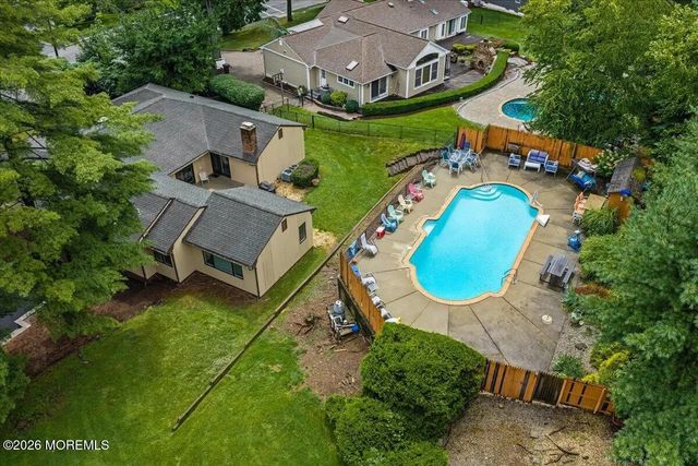 25 N Hillside Avenue, Livingston