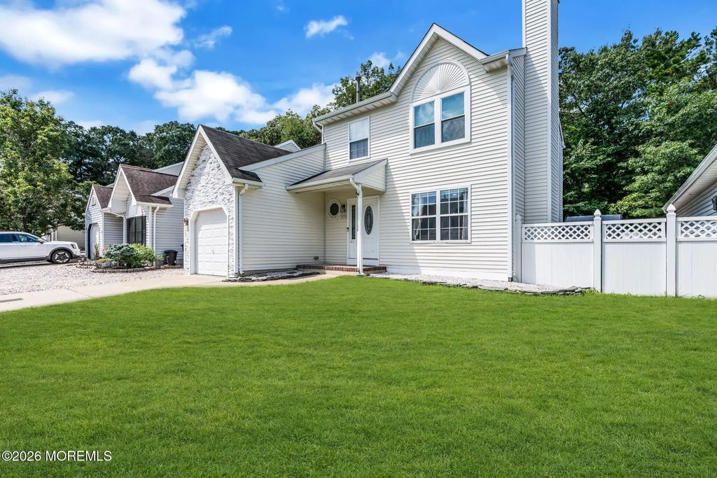 35 Sunnydale Drive, Bayville