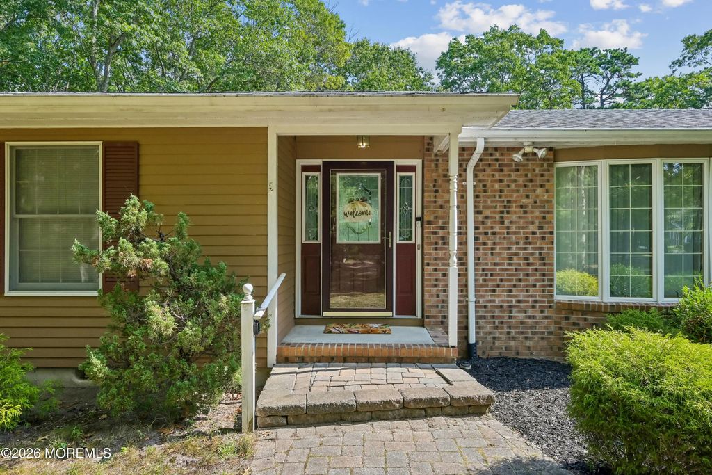11 Angela Drive, Little Egg Harbor