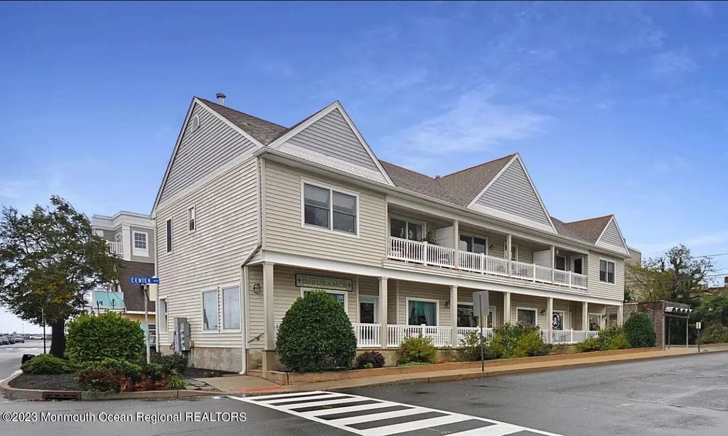 20 Center Avenue 3, Atlantic Highlands