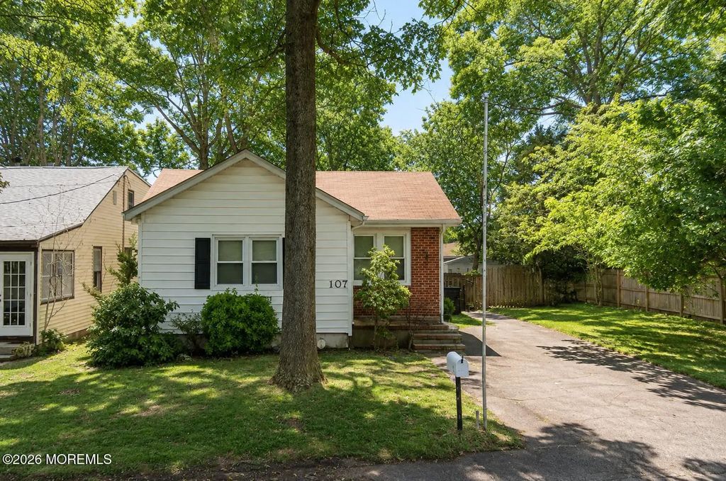 107 Martin Road, Toms River