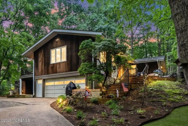 12 Georjean Drive, Holmdel