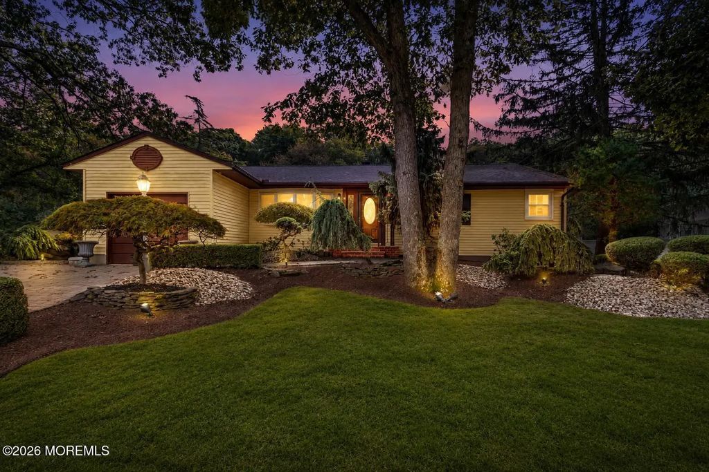 18 E Francis Avenue, Morganville