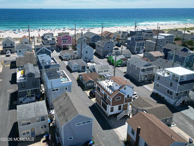 17 E Channel Way, Lavallette