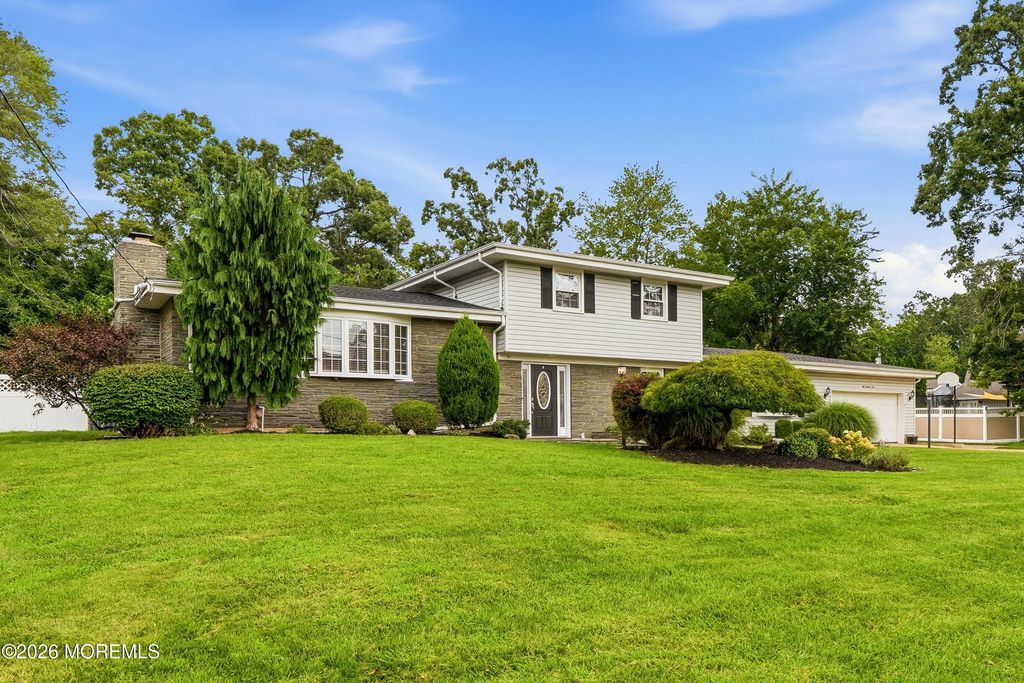 910 Somerset Drive, Toms River