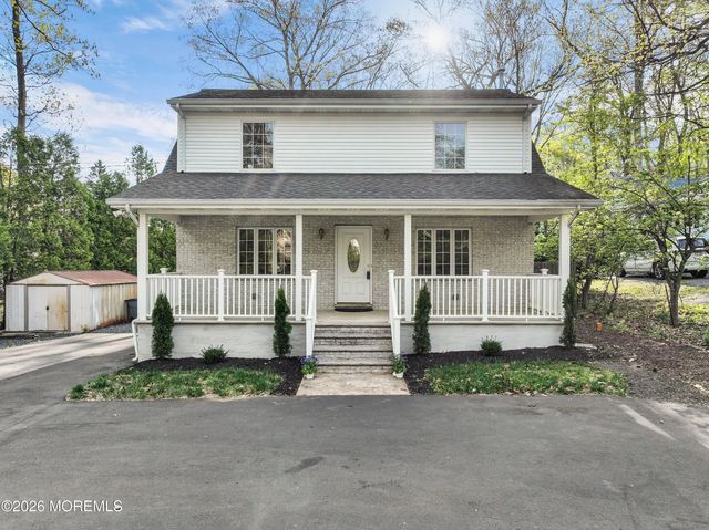 23 Oakland Mills Road, Manalapan