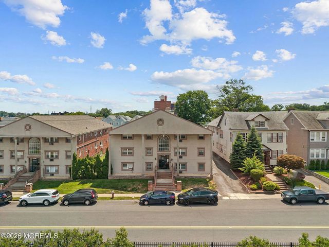 816-826 W Grand Street 3a, Elizabeth