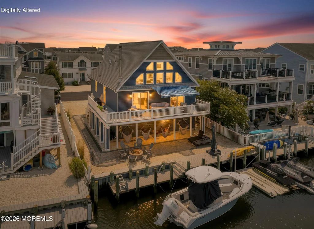 64 Patrick Drive, Beach Haven West
