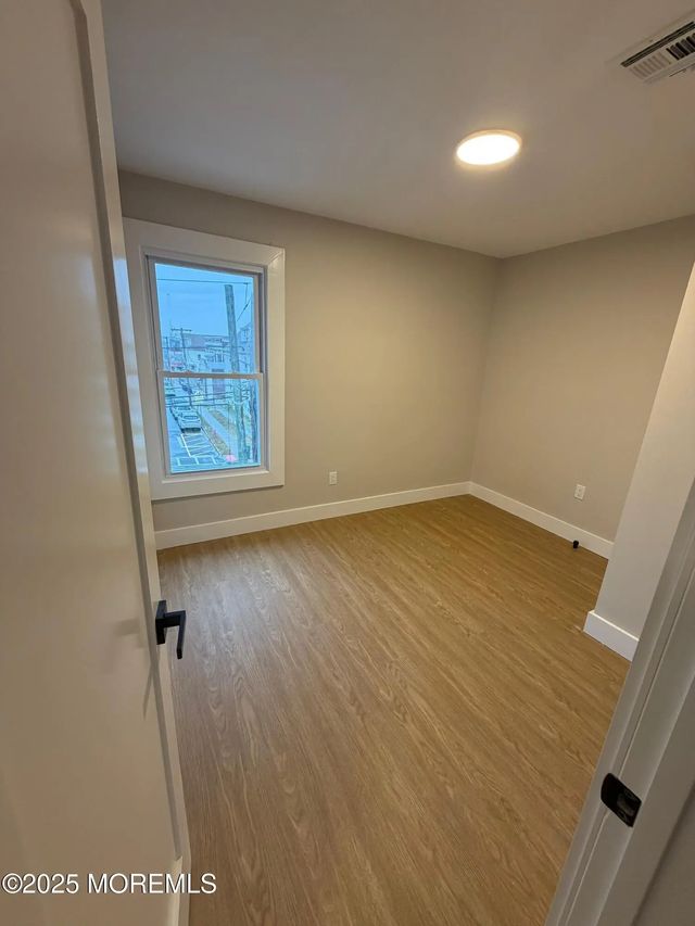 142 State Street 5, Perth Amboy
