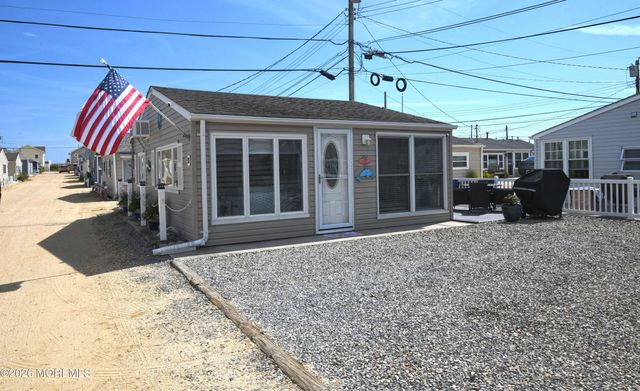 31 E Sandpiper Way, Lavallette