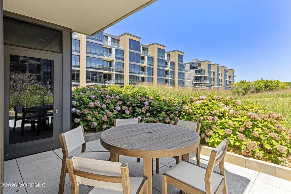 30 Melrose Terrace 216, Long Branch