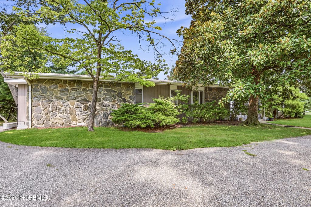 408 S Lake Drive, Lakewood