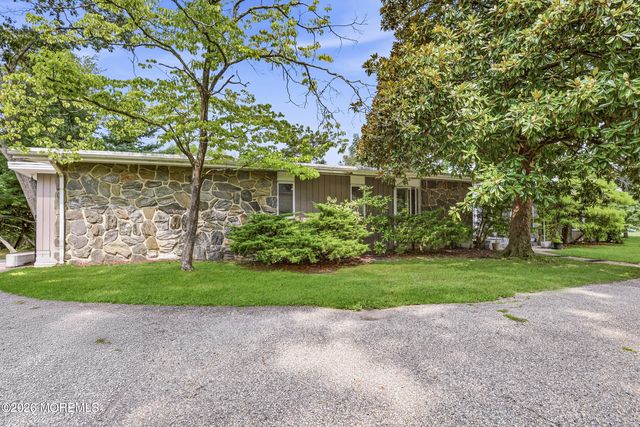 408 S Lake Drive, Lakewood