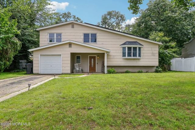 89 Bark Street, Toms River