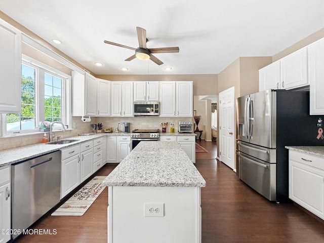26 Gristmill Road, Howell
