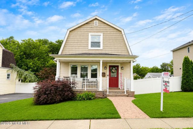 55 Maple Avenue, Fords