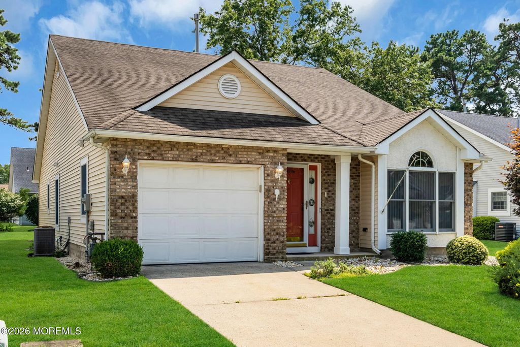 1597 Sweetbay Drive, Toms River