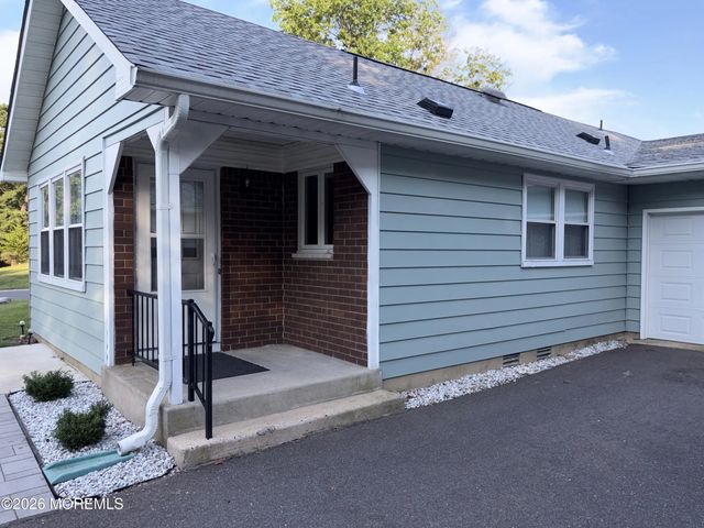 27 B Molly Pitcher Boulevard, Whiting