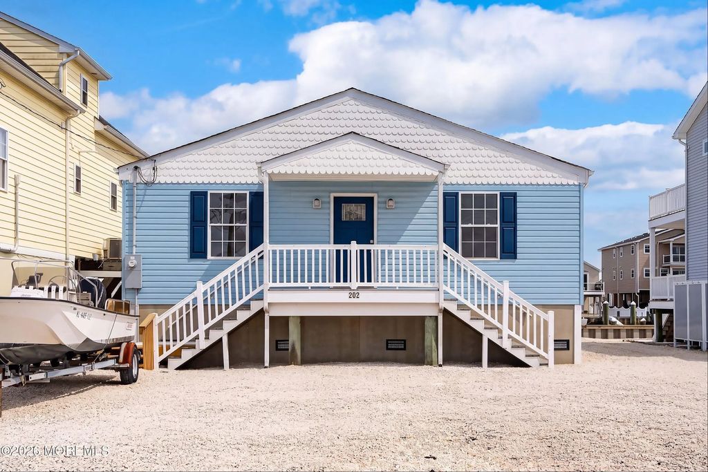 202 Heron Road, Tuckerton