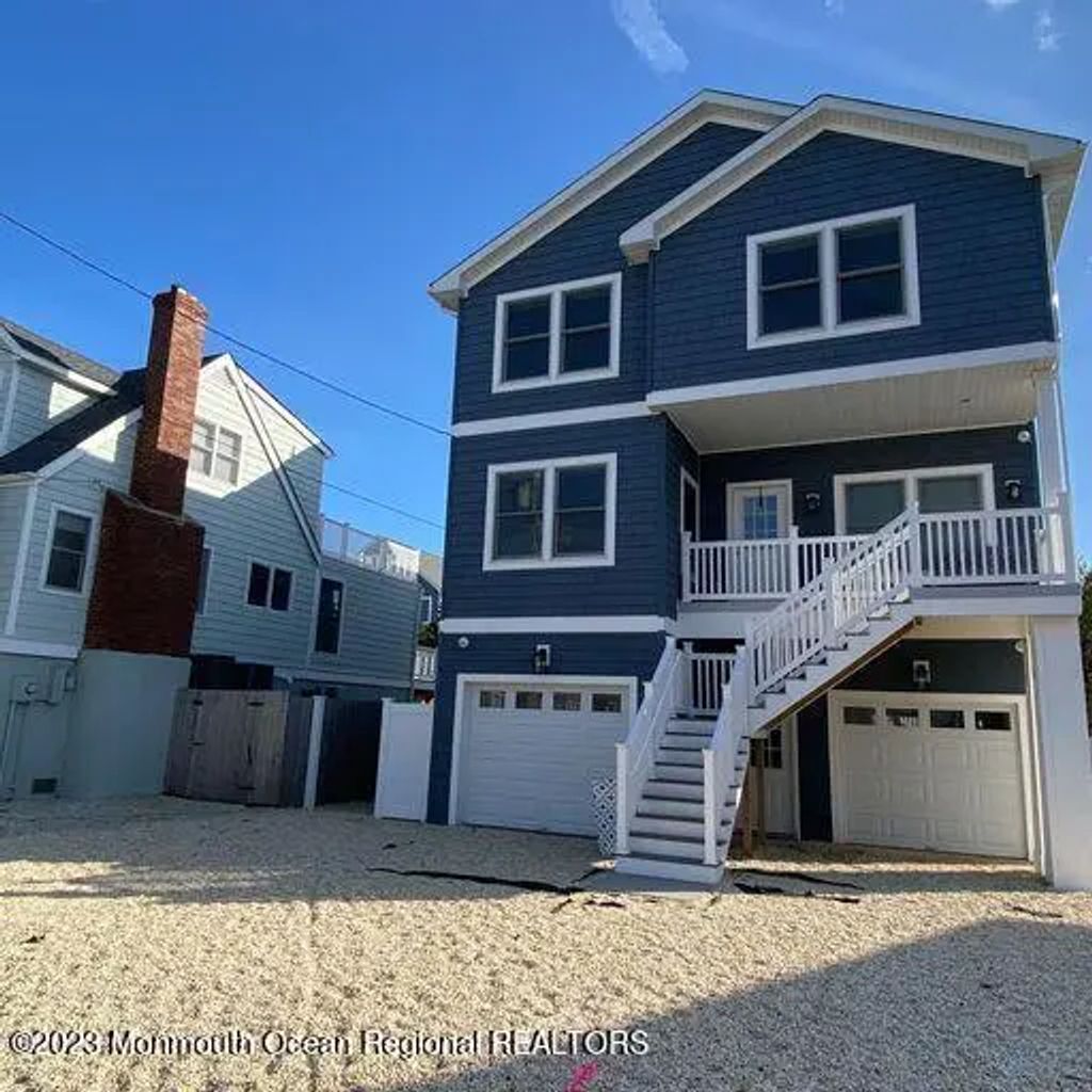 312 6th Avenue, Normandy Beach