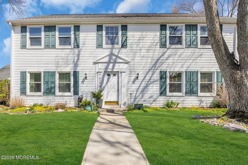 238 Mystic Lane #238n, Monroe