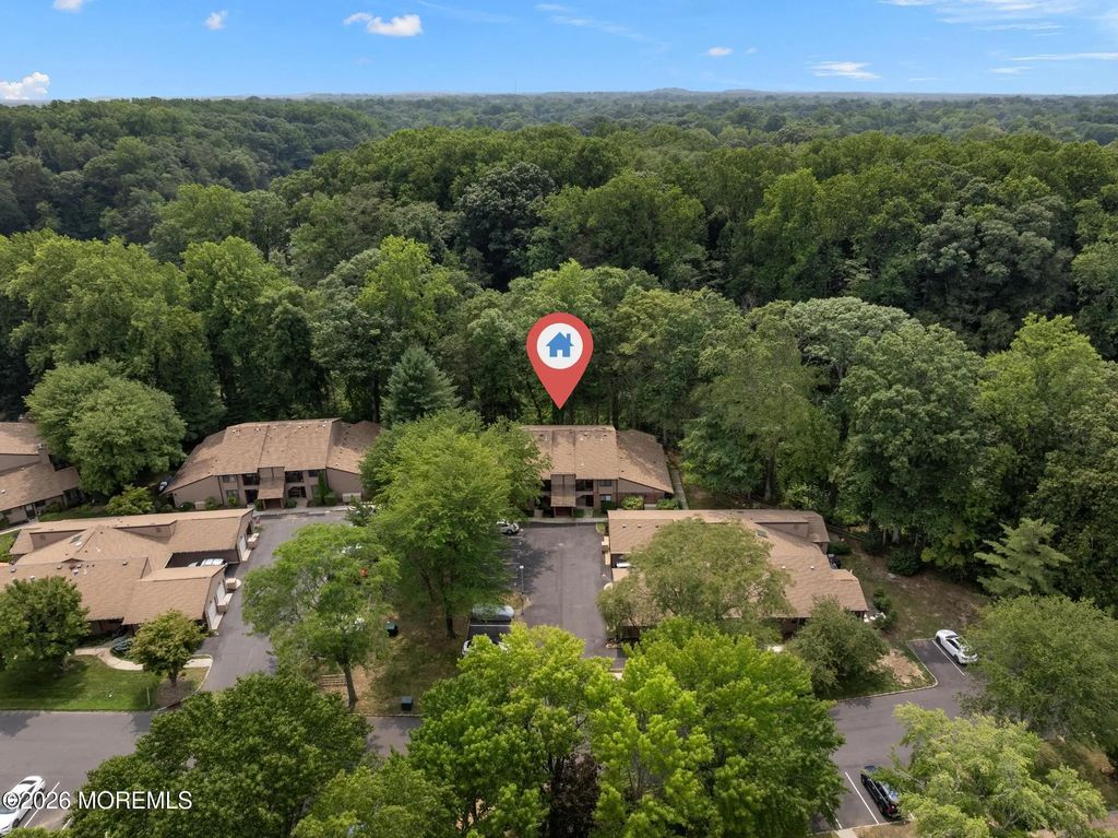 48 Ellsworth Court, Red Bank