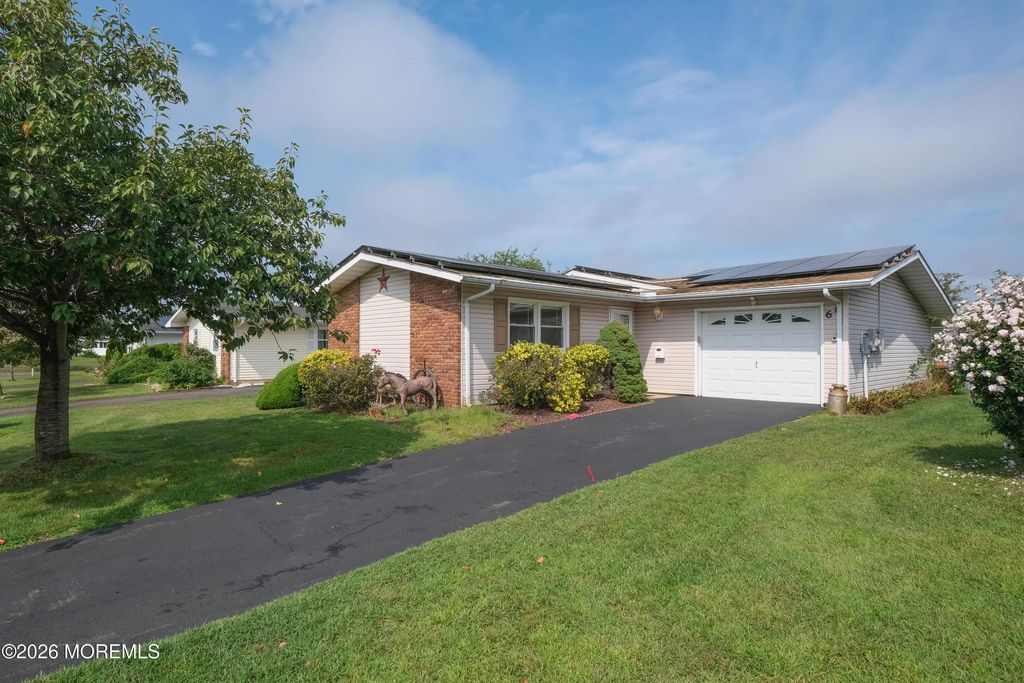 6 Phillips Road, Brick