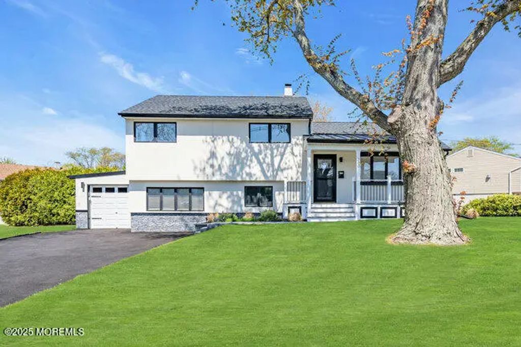 300 10th Avenue, Spring Lake Heights