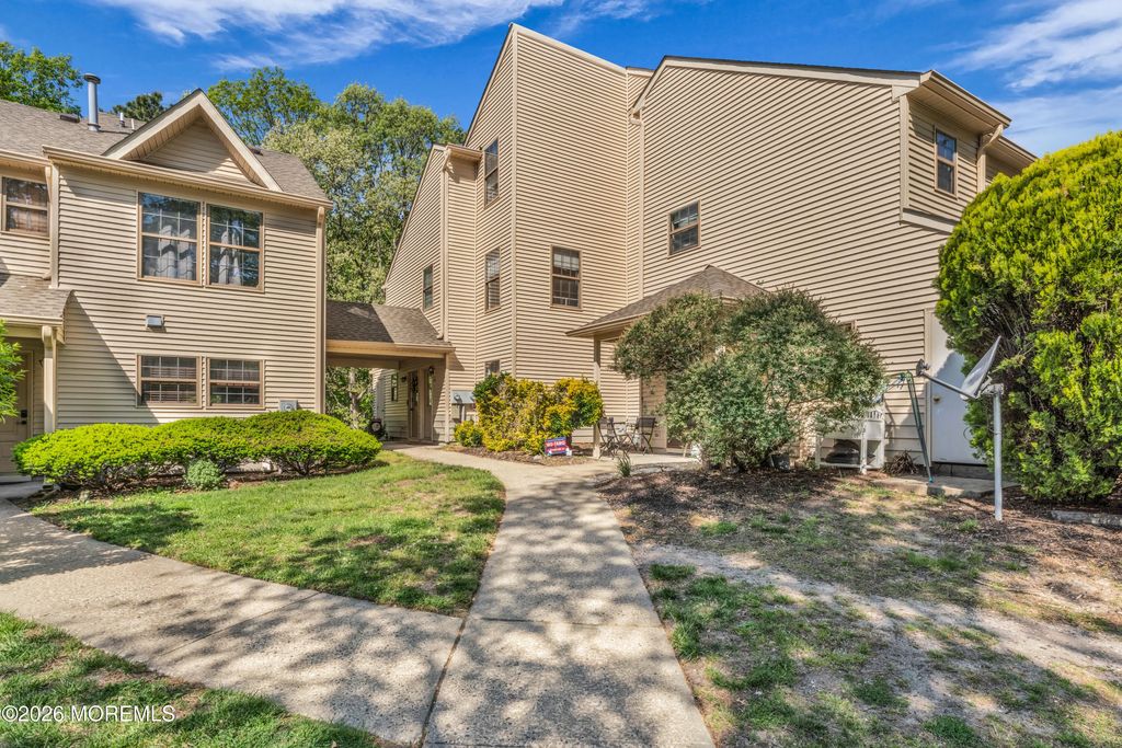 125 Whispering Oaks Way, Jackson