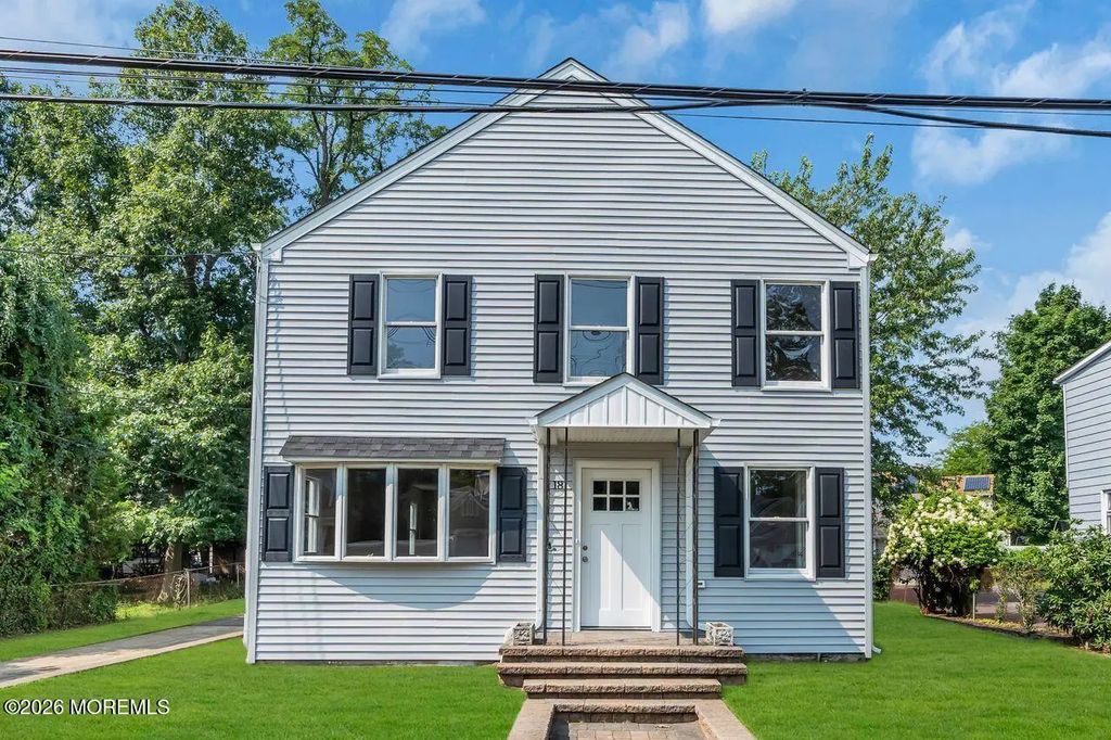 18 Maple Avenue, Eatontown
