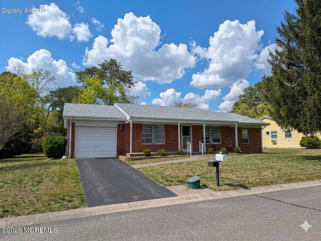 29 Moccasin Drive, Whiting