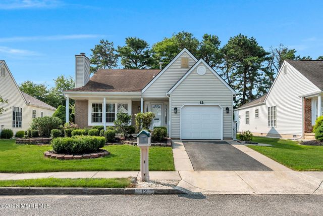 12 Kendal Drive, Toms River