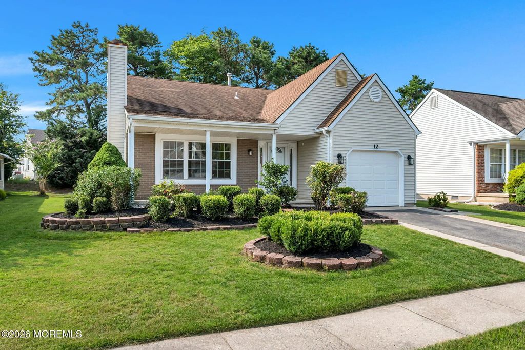 12 Kendal Drive, Toms River