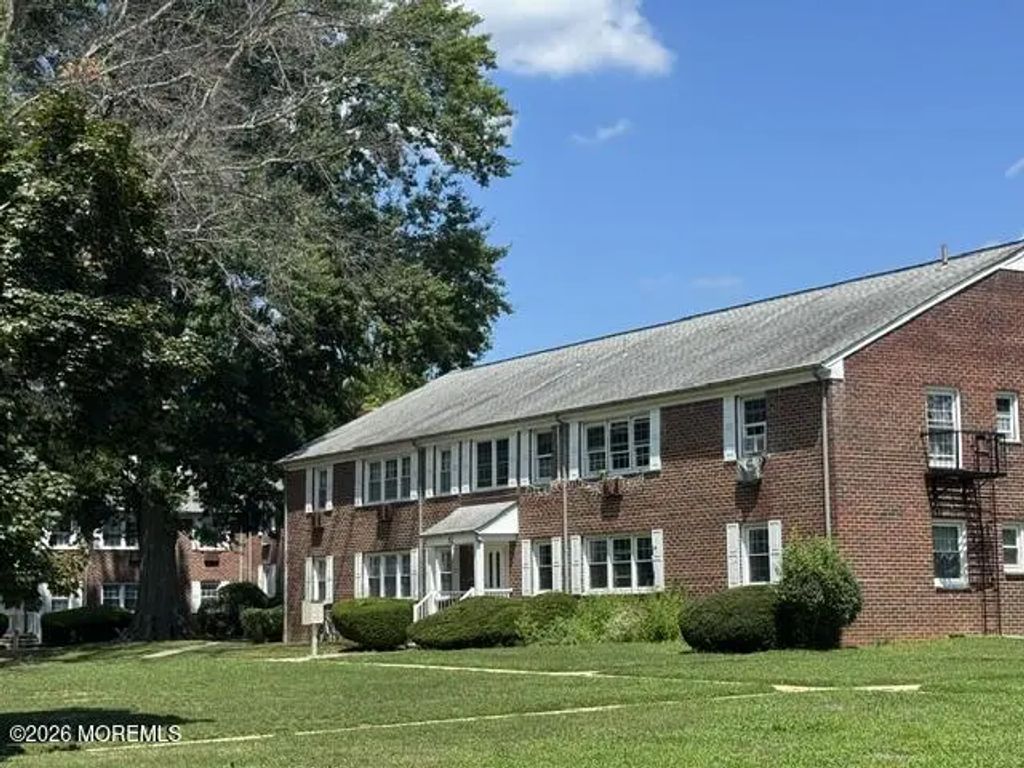 52 Stonehurst Boulevard A, Freehold