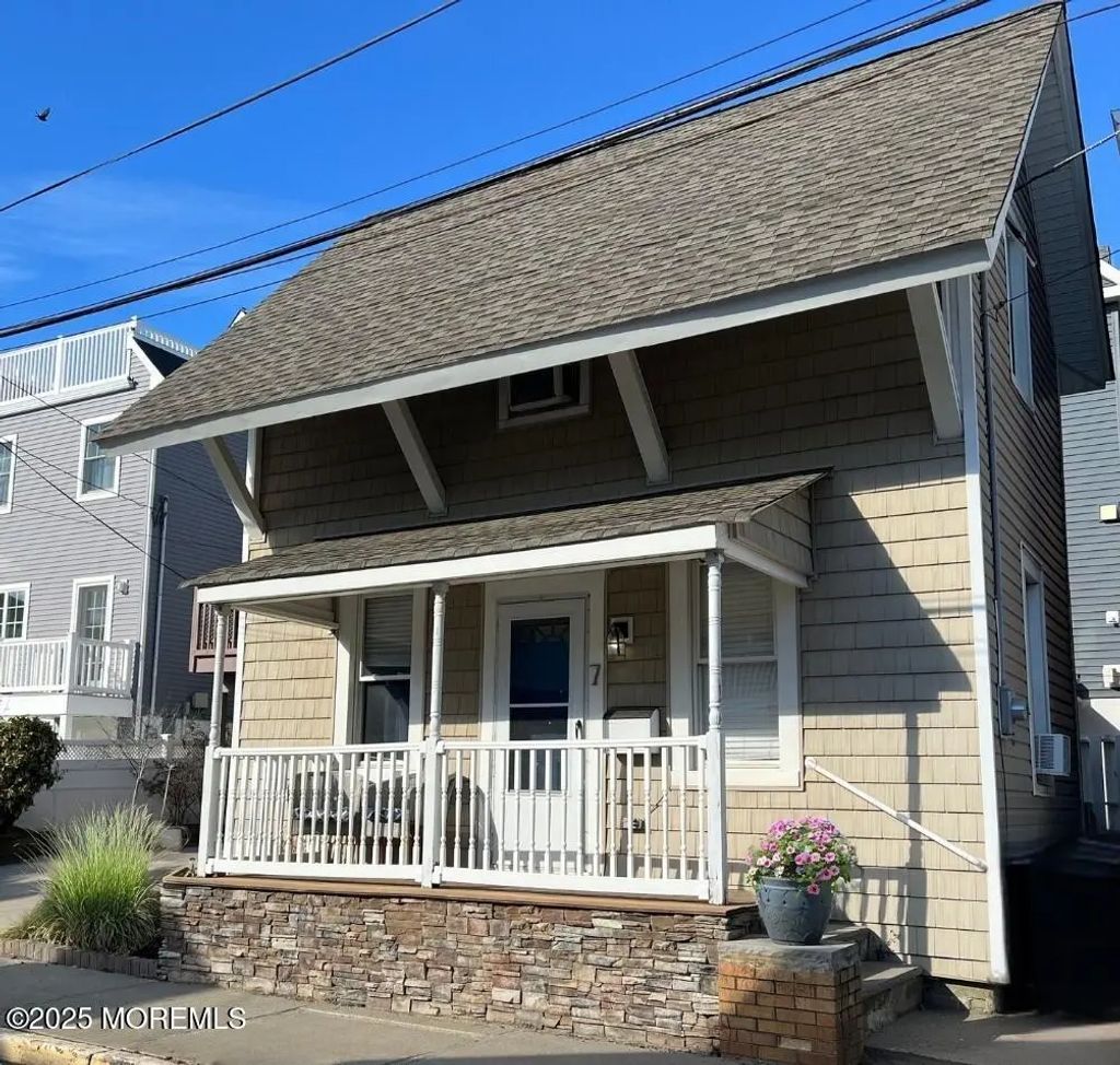 7 Surf Street, Sea Bright