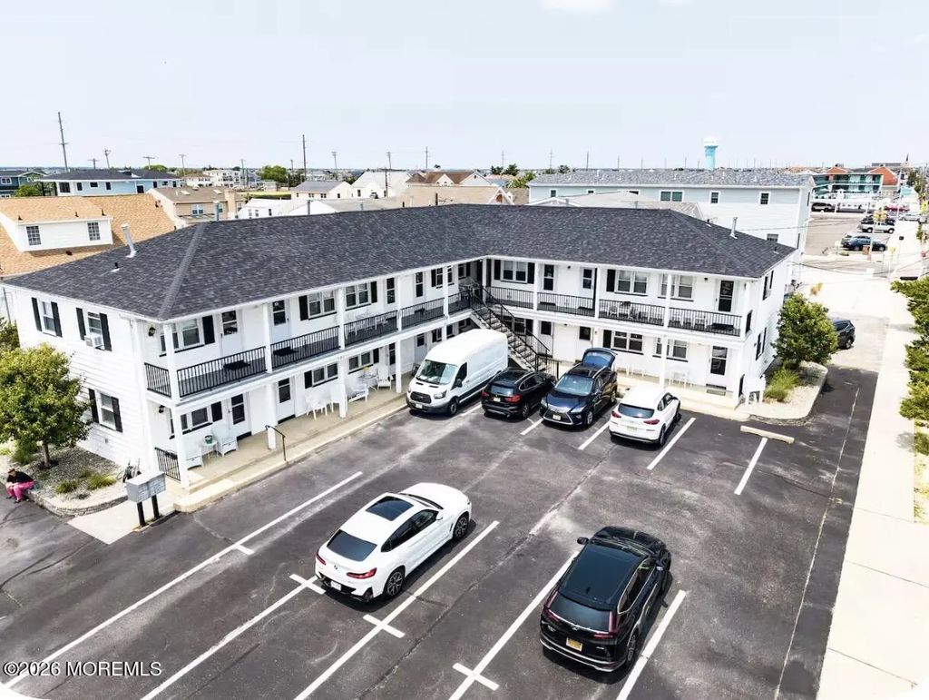 2204 Grand Central Avenue 3, Lavallette
