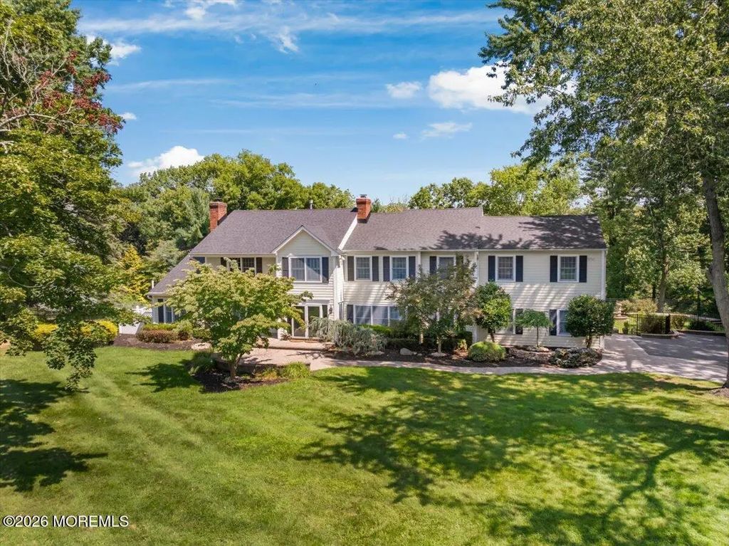 61 Laurelwood Drive, Colts Neck