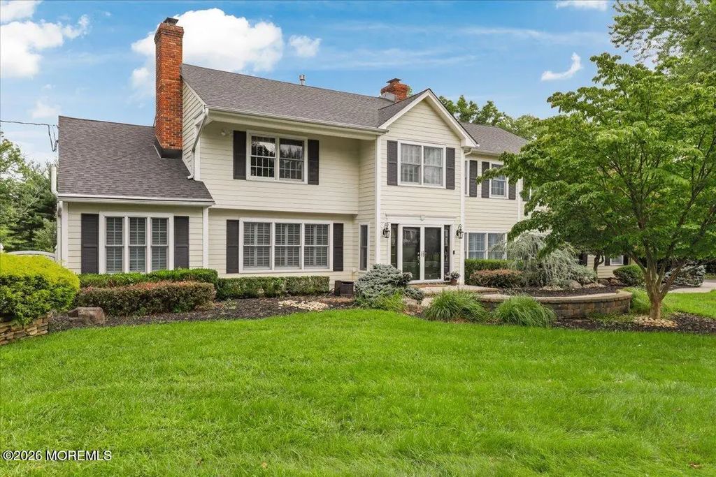 61 Laurelwood Drive, Colts Neck