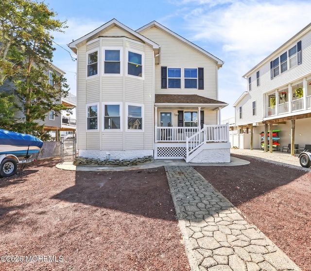 348 Kingfisher Road, Tuckerton