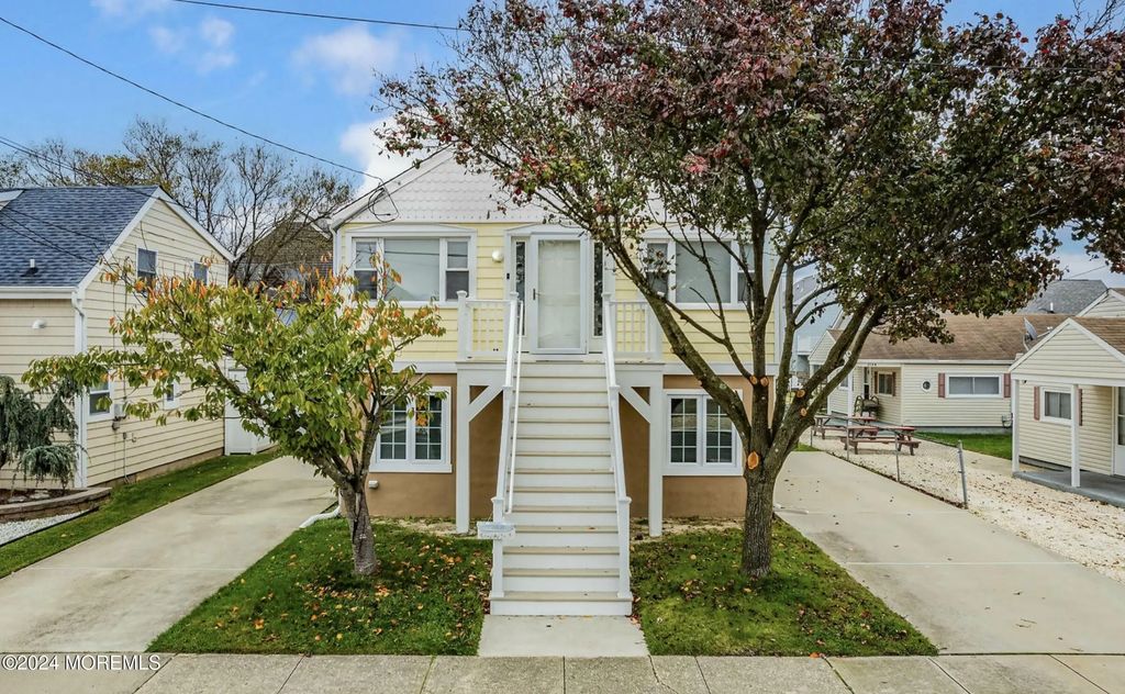 212 Randall Avenue, Point Pleasant Beach