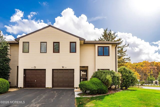 211 Pear Drive, Marlboro