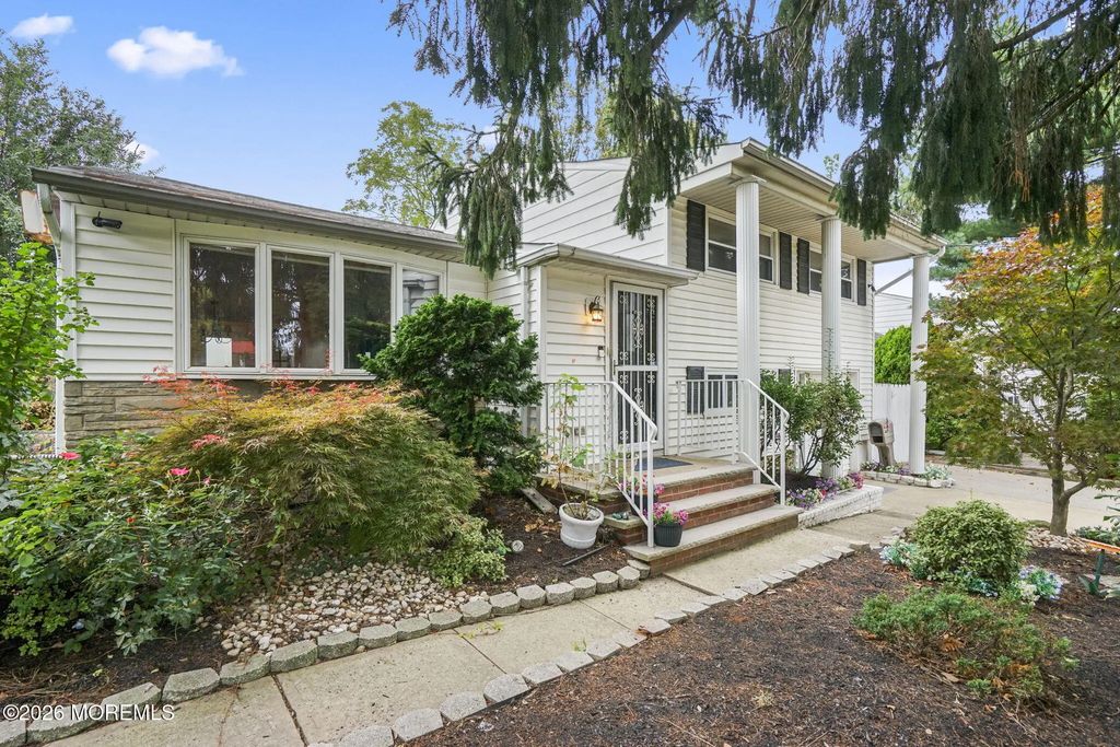 49 Frederick Place, Parlin