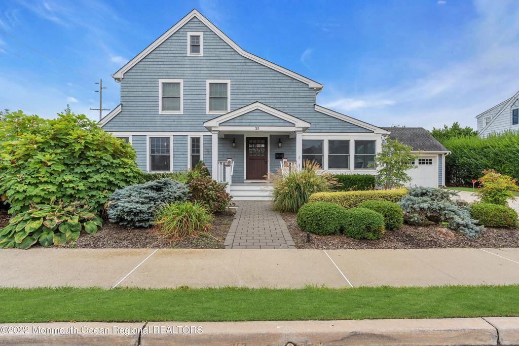 35 Bristol Place, Bay Head