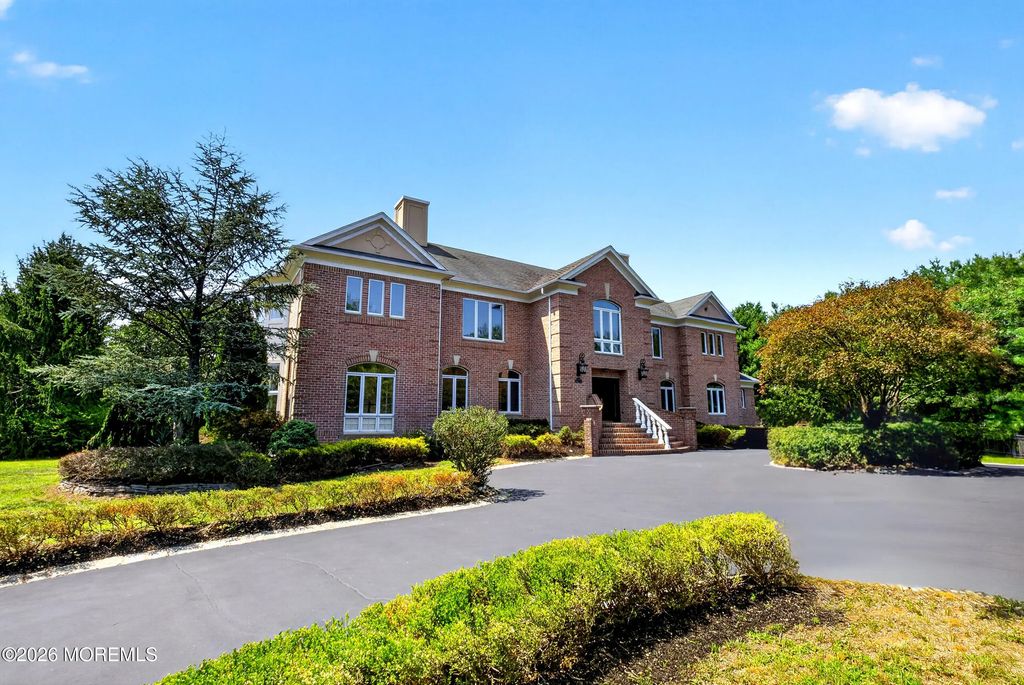 1 Parkwood Lane, Colts Neck