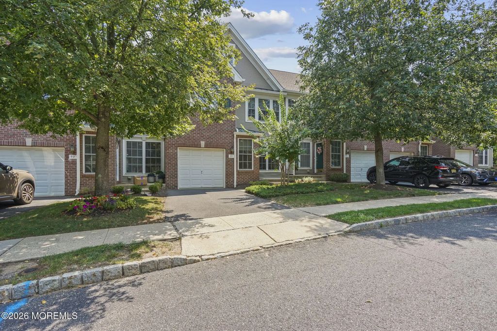 95 Ironwood Court, Middletown