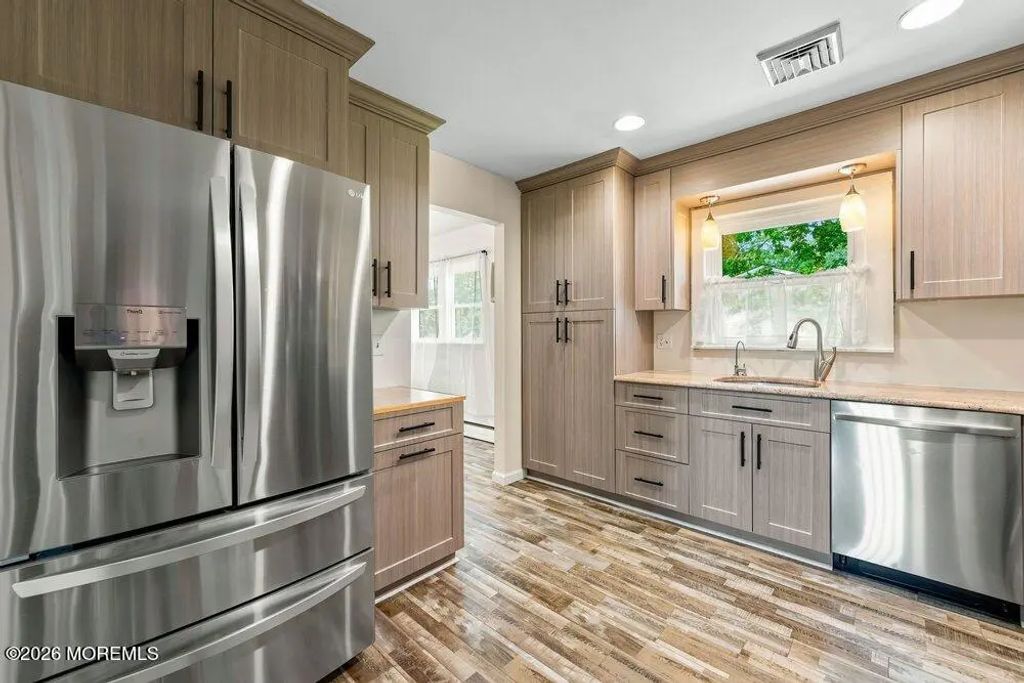 46 Newman Drive, Toms River