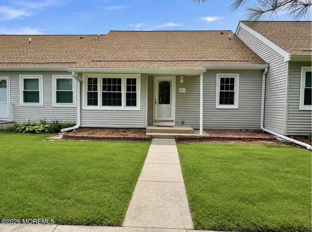80 Parkway Drive D, Freehold